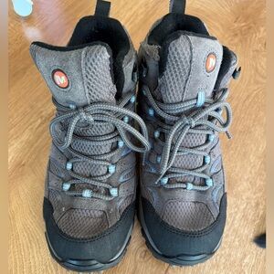 Merrell Moab waterproof boots size 9